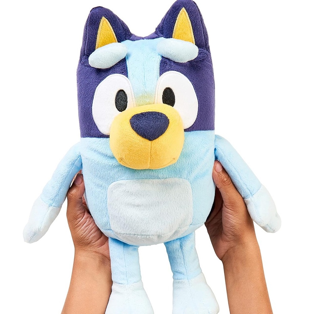 Lot of Two, Bluey and Bingo Talking Plush Toys - Picture 4 of 9